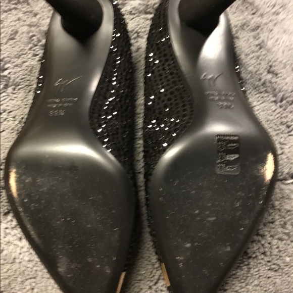 Giuseppe Zanotti black crystal pumps - Picture 5 of 12